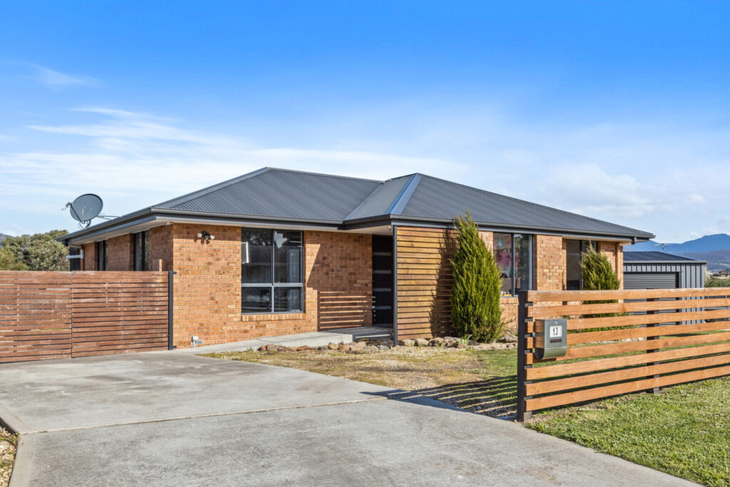 Vendor – Old Beach property