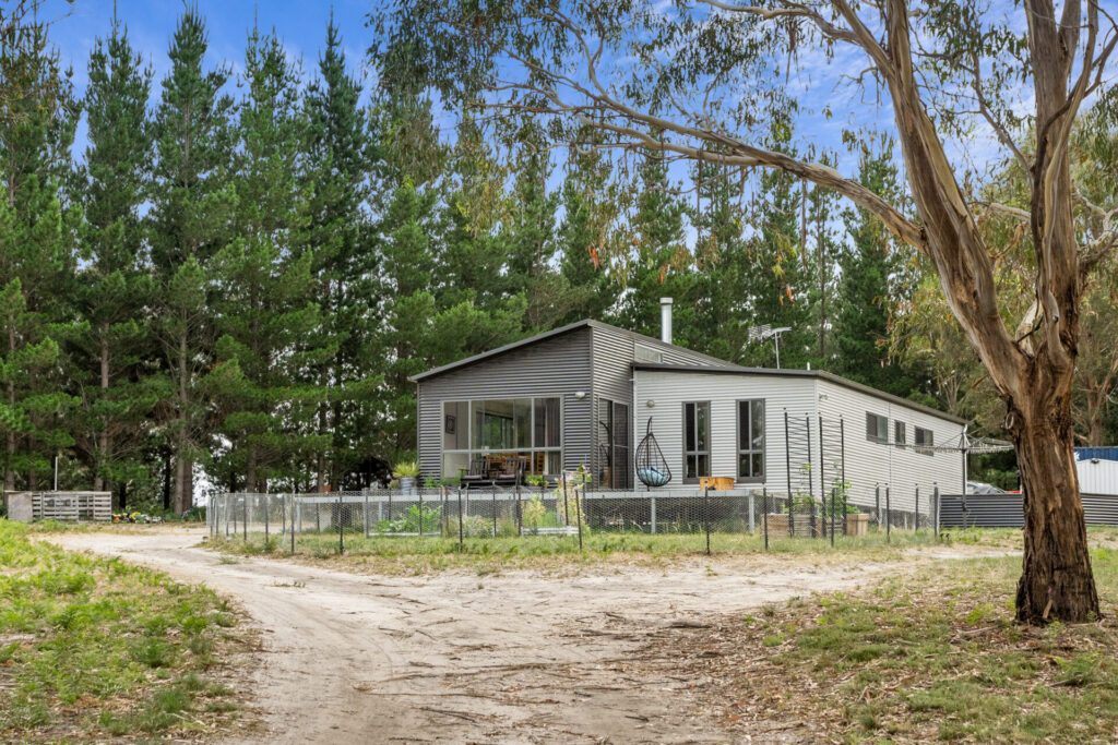 Vendor – Buckland property